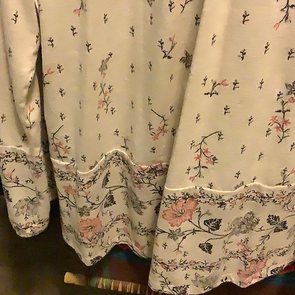 💐Style & Co Long Sleeves Top💐 - Picture 6 of 7